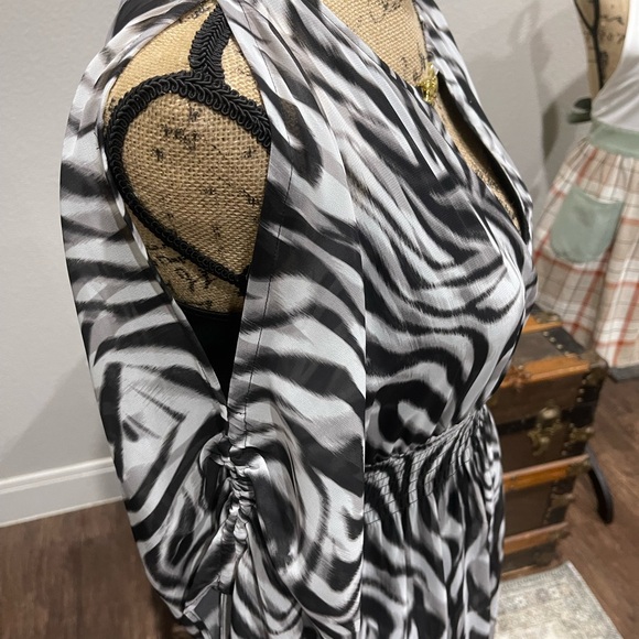Jennifer Lopez Black and White Zebra print Maxi Dress Size L - Picture 11 of 16